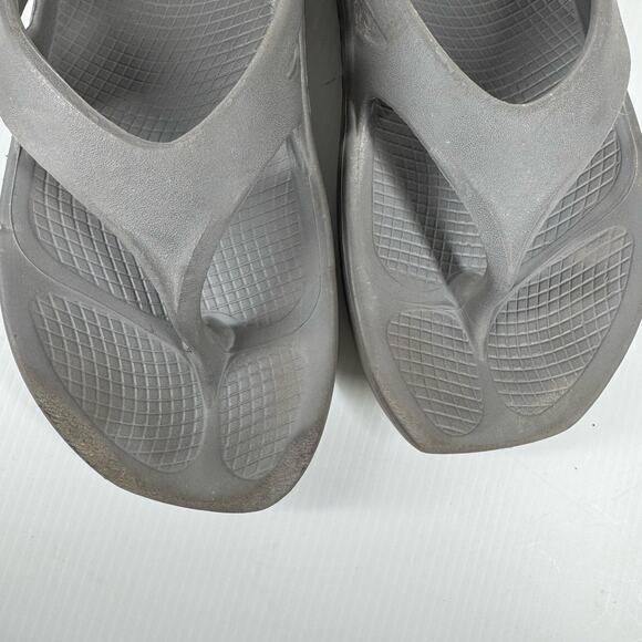 OOFOS Original Sport Recovery Sandal Size 9 Charcoal Grey Flip Flops Athleisure - Picture 9 of 11